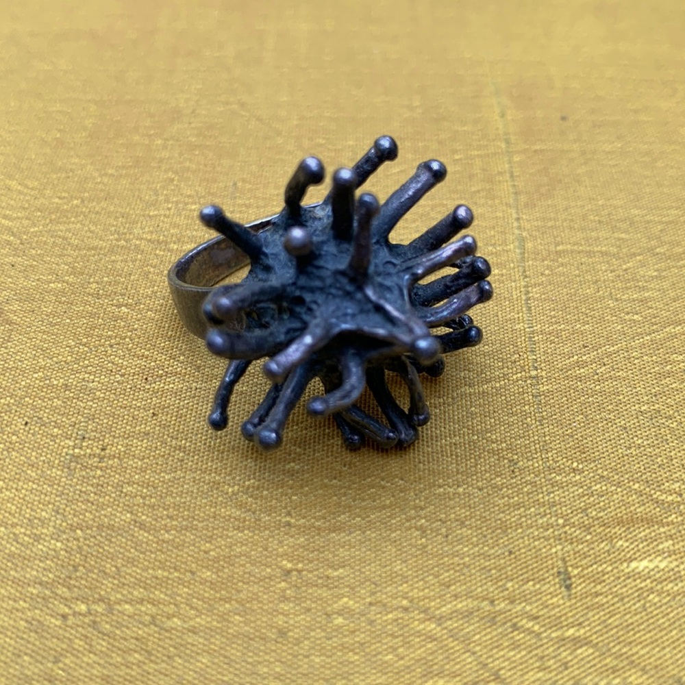 Oxidized silver sea creature ring- Aprox size 7
